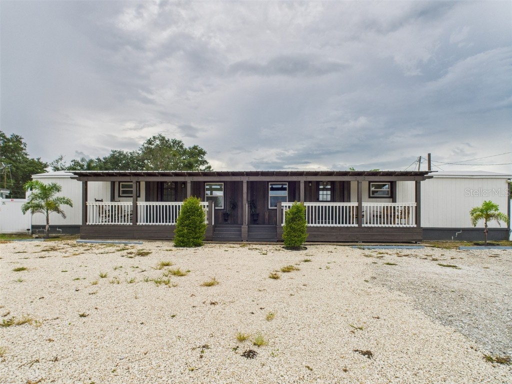 221 1st Street Davenport FL 33837 P4935604 image1