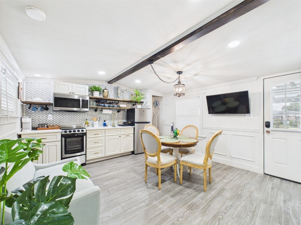 221 1st Street Davenport FL 33837 P4935604 image11