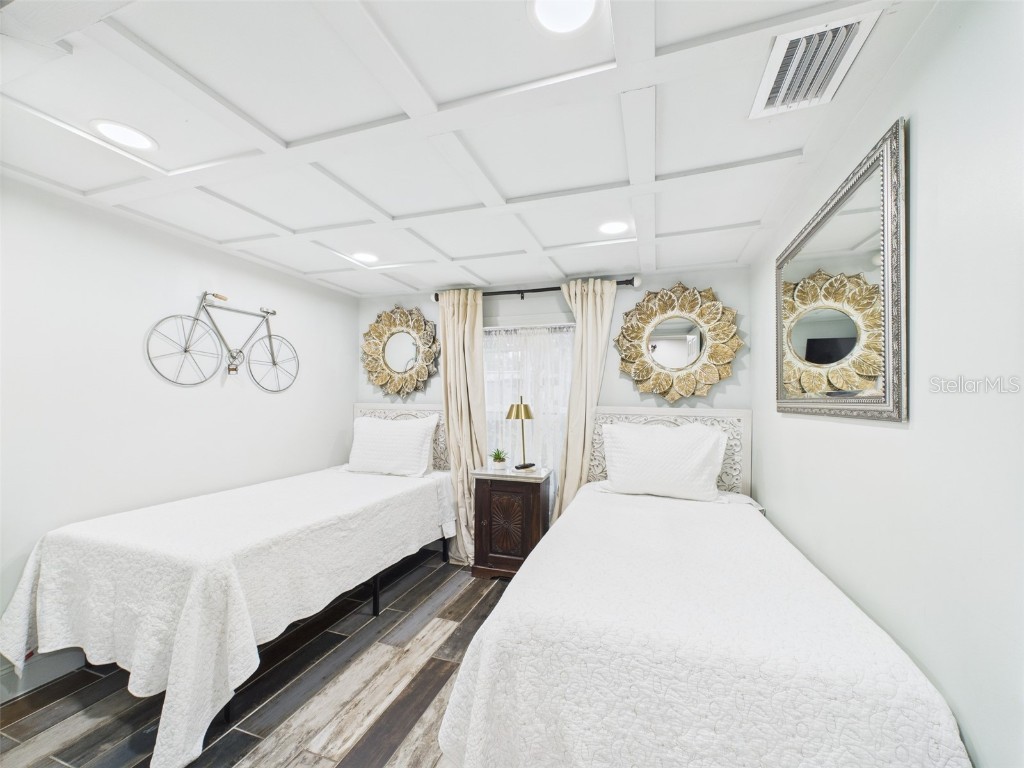 221 1st Street Davenport FL 33837 P4935604 image32