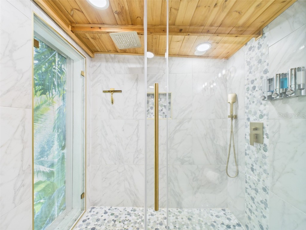 221 1st Street Davenport FL 33837 P4935604 image45