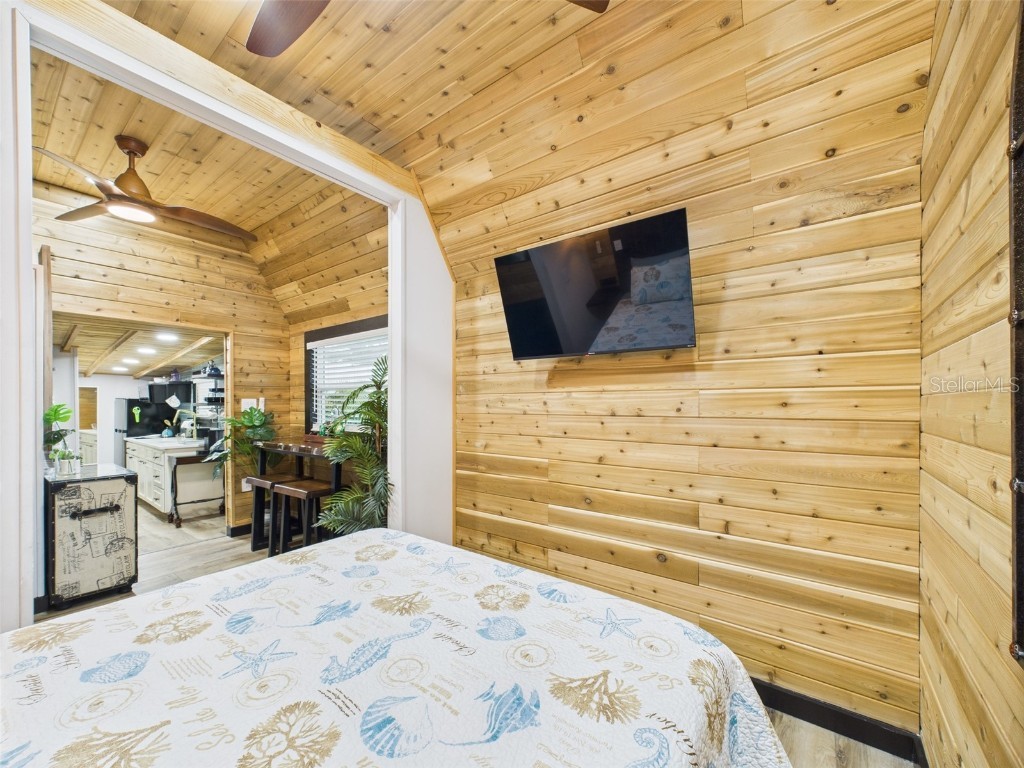 221 1st Street Davenport FL 33837 P4935604 image54