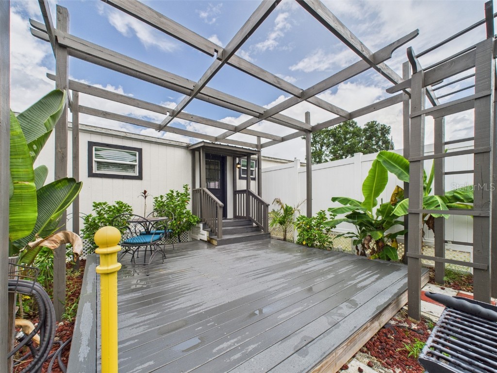 221 1st Street Davenport FL 33837 P4935604 image64