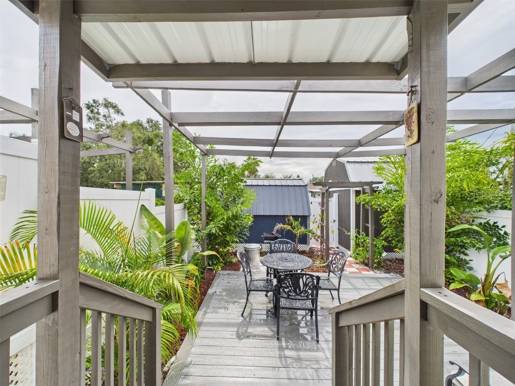 221 1st Street Davenport FL 33837 P4935604 image68