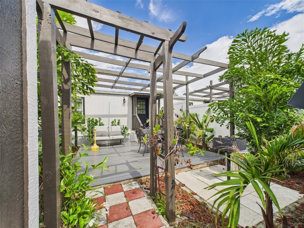 221 1st Street Davenport FL 33837 P4935604 image73