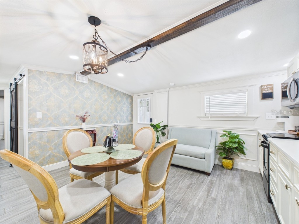 221 1st Street Davenport FL 33837 P4935604 image9