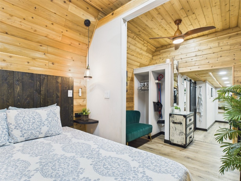 221 1st Street Davenport FL 33837 P4935604 image91