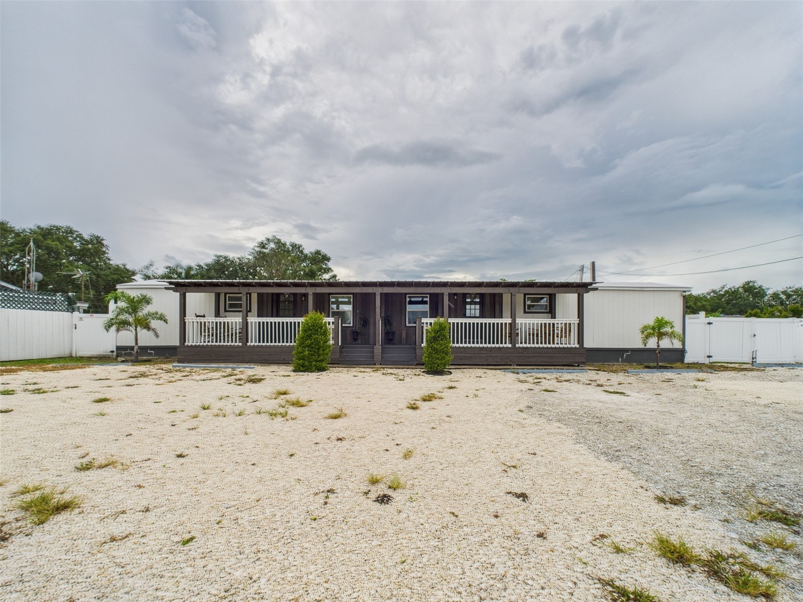 221 1st Street Davenport FL 33837 P4938304 image15