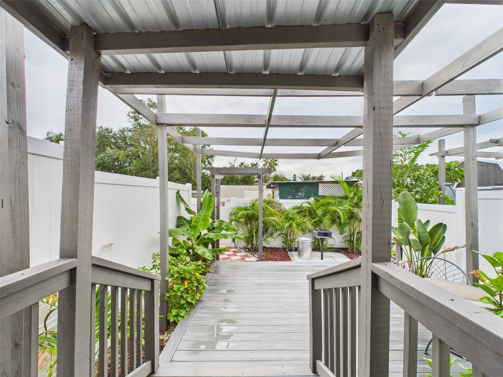 221 1st Street Davenport FL 33837 P4938304 image22