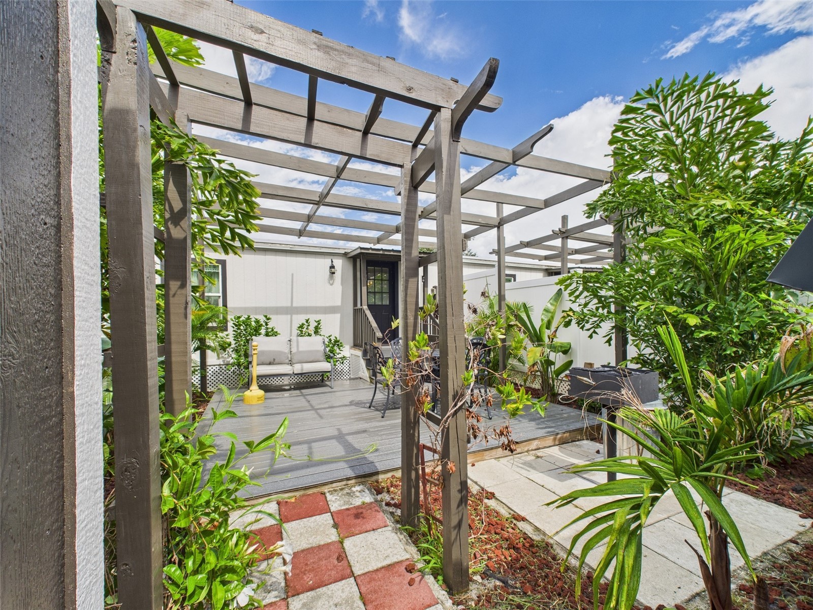 221 1st Street Davenport FL 33837 P4938304 image32