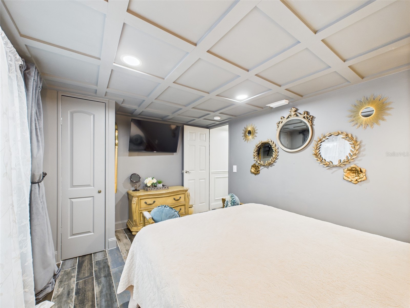 221 1st Street Davenport FL 33837 P4938304 image78