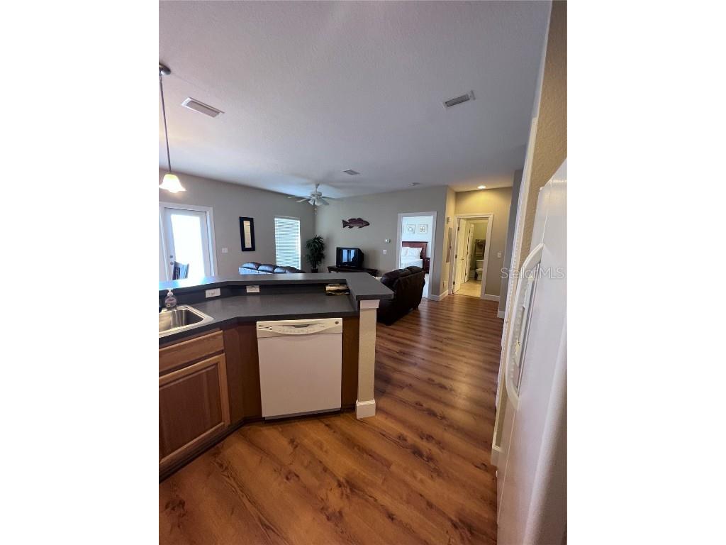 221 3rd Avenue E #F-102 Horseshoe Beach FL 32648 W7867769 image8