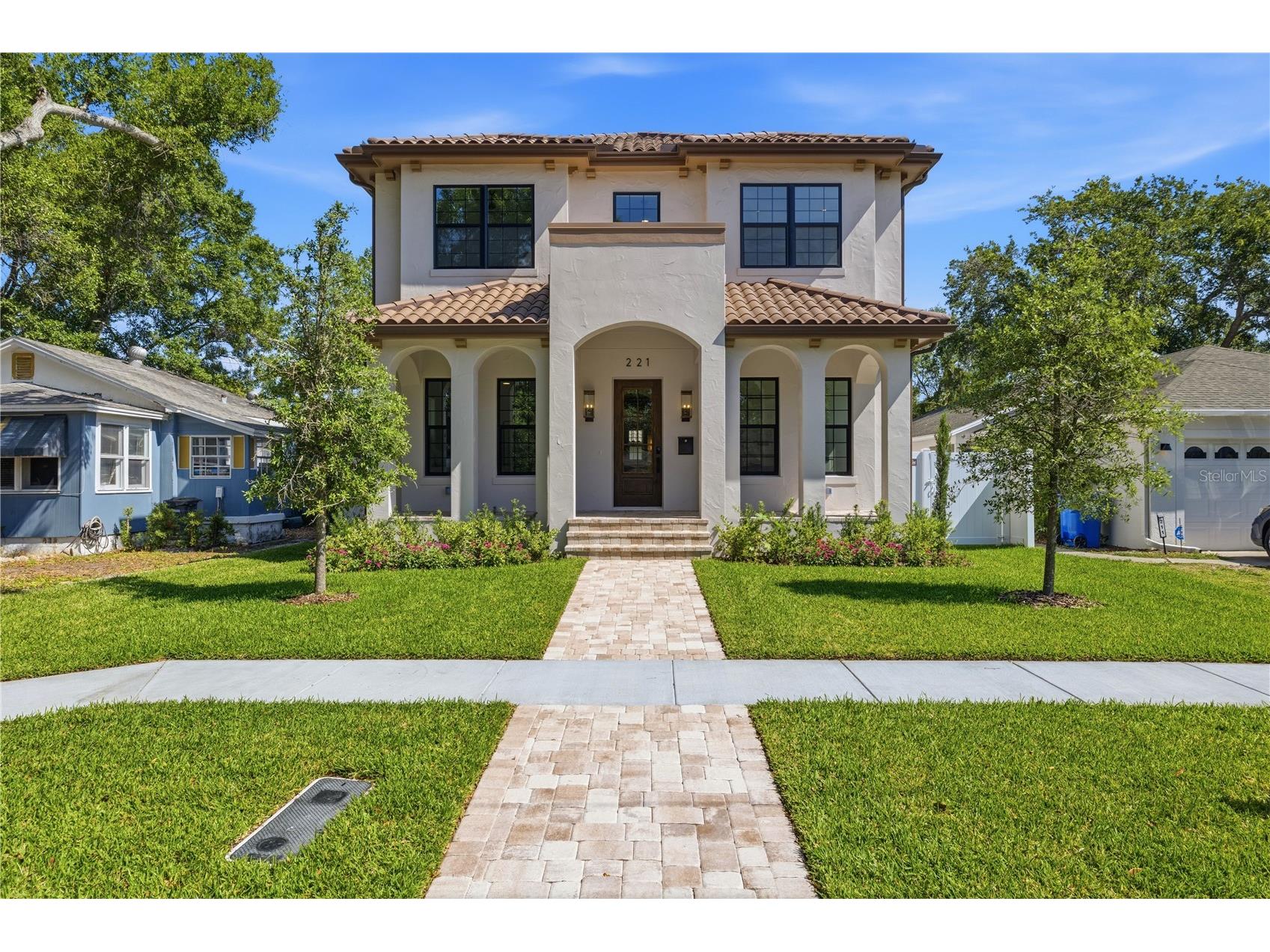 221 43rd Avenue N Saint Petersburg FL 33703 TB8500915 image1