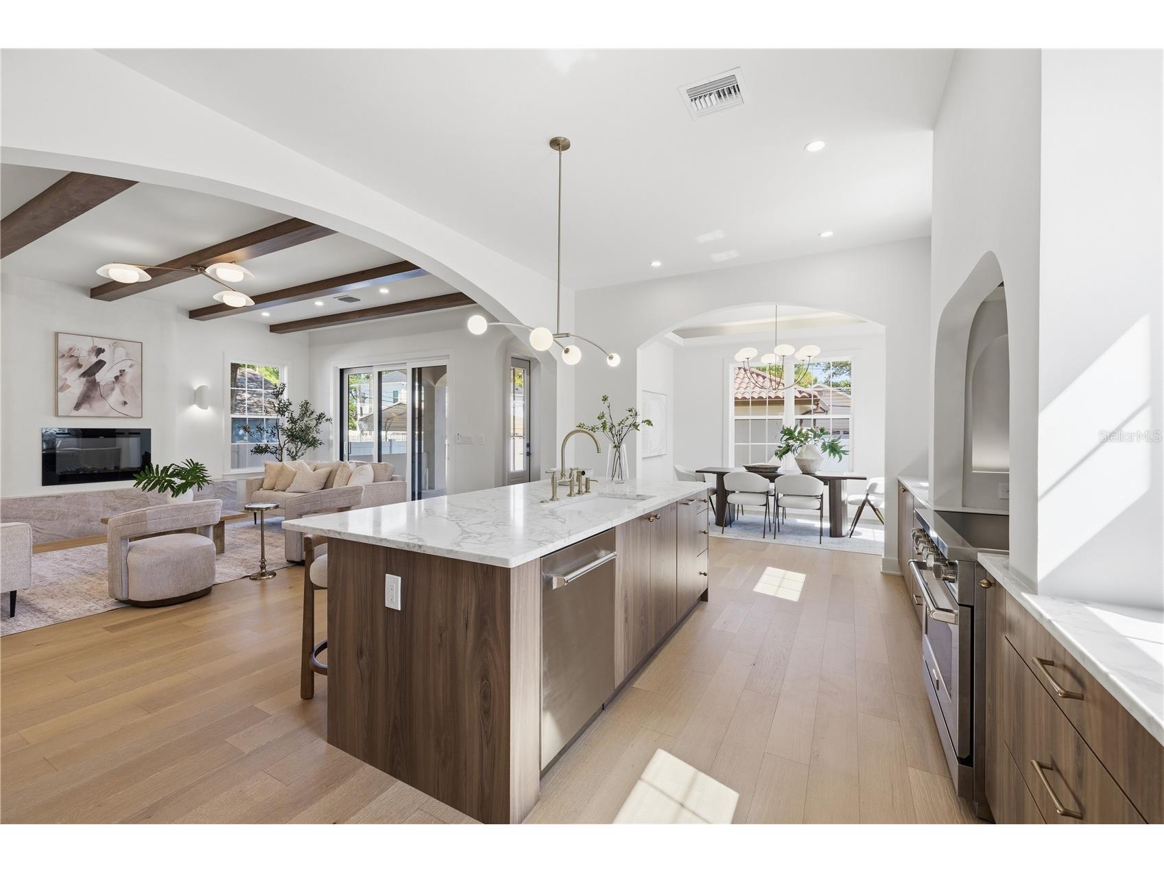 221 43rd Avenue N Saint Petersburg FL 33703 TB8500915 image14