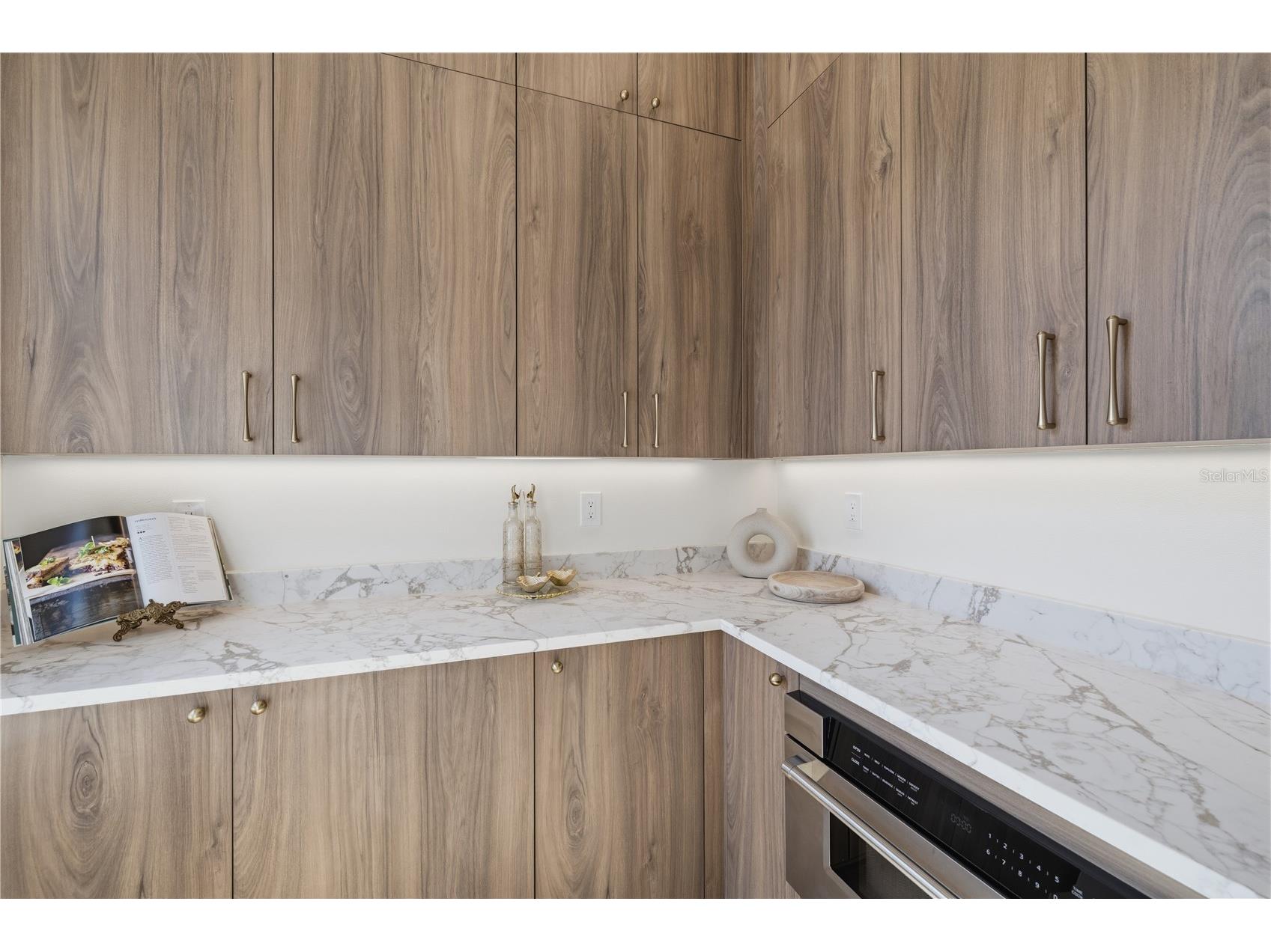 221 43rd Avenue N Saint Petersburg FL 33703 TB8500915 image15