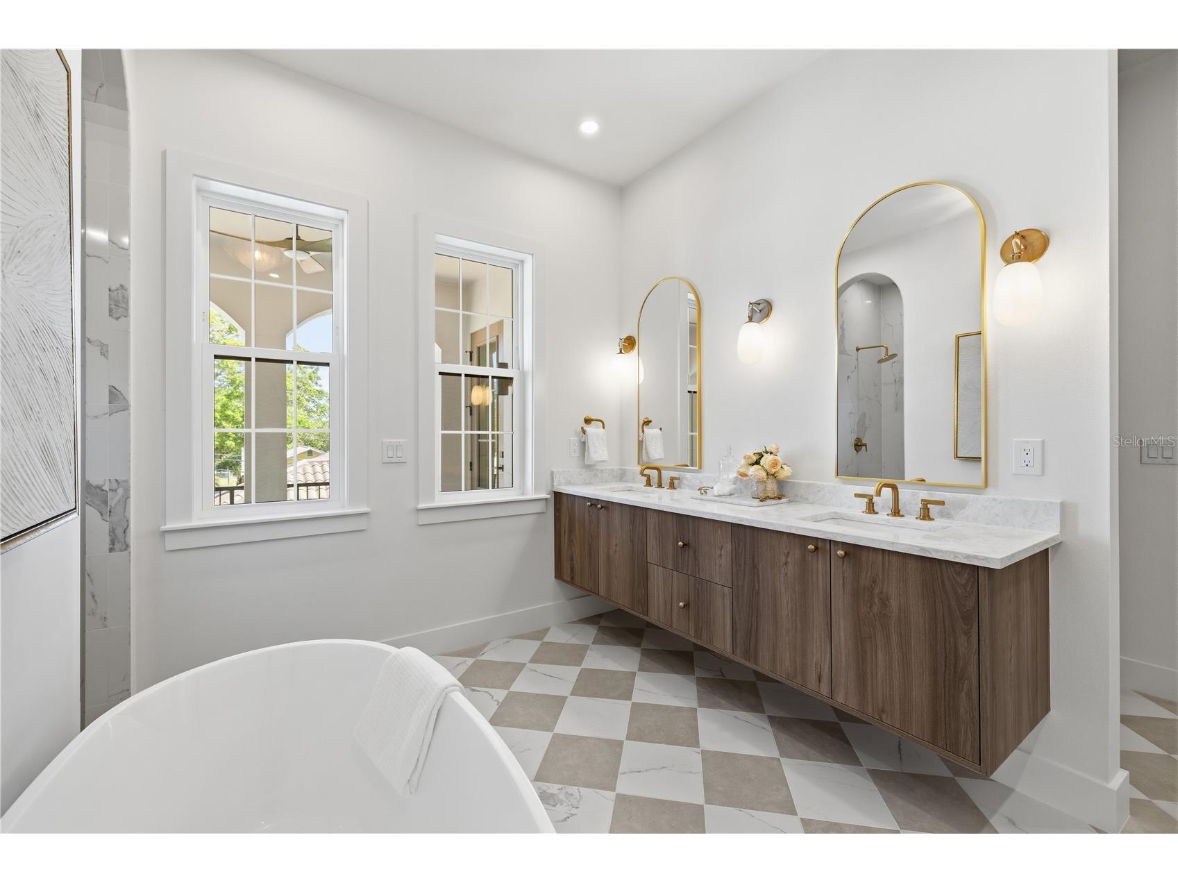 221 43rd Avenue N Saint Petersburg FL 33703 TB8500915 image42