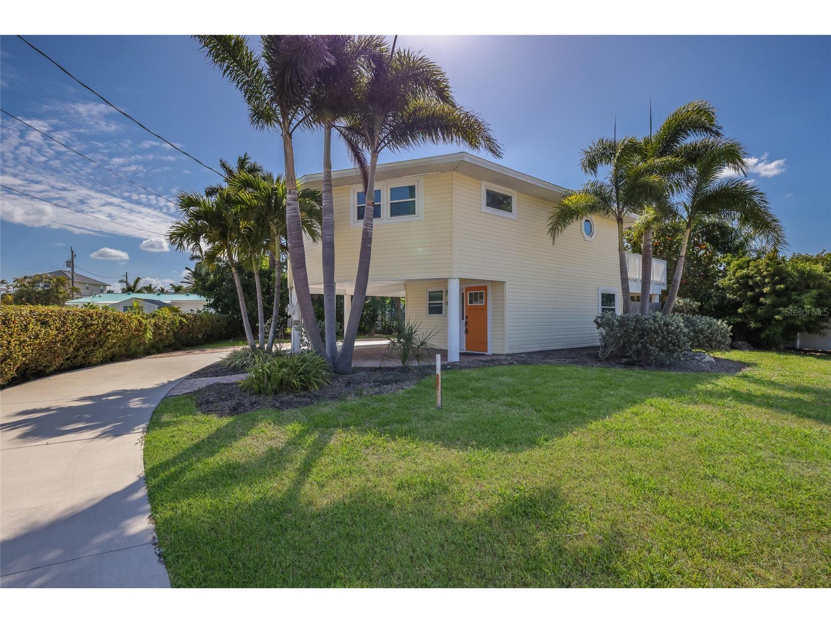 221 85th Street Holmes Beach FL 34217 A4693773 image1