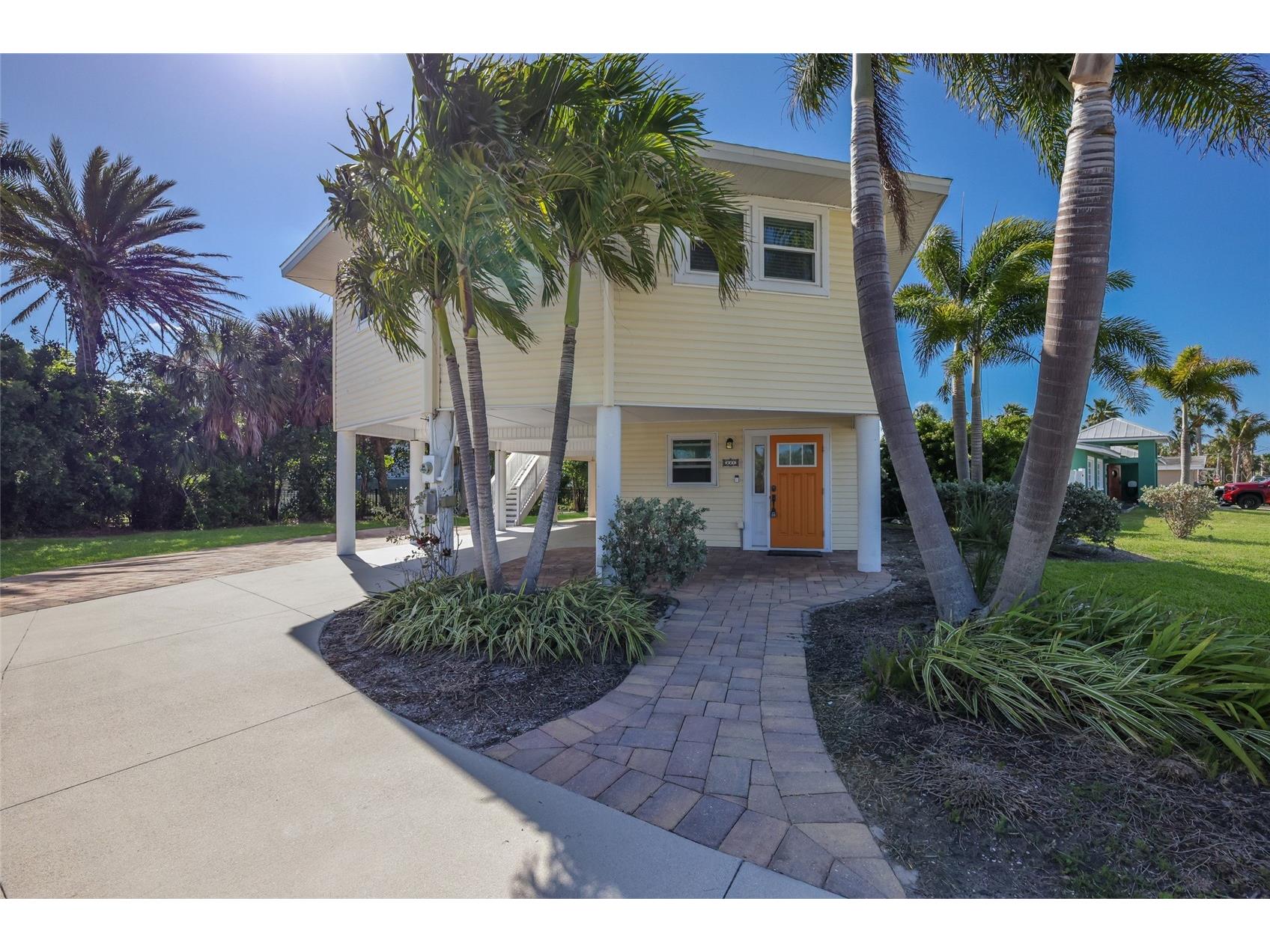 221 85th Street Holmes Beach FL 34217 A4693773 image2