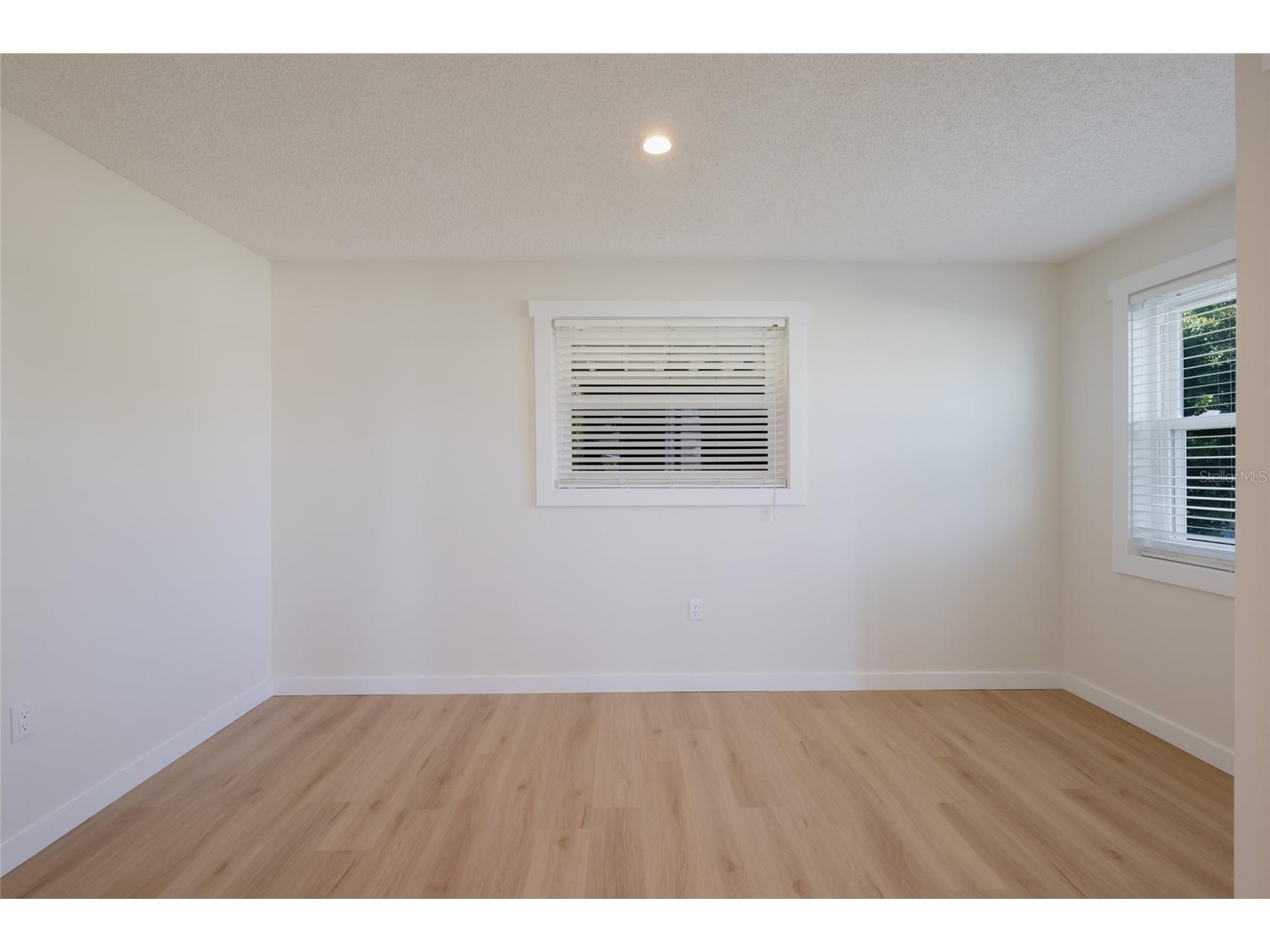 221 85th Street Holmes Beach FL 34217 A4693773 image28
