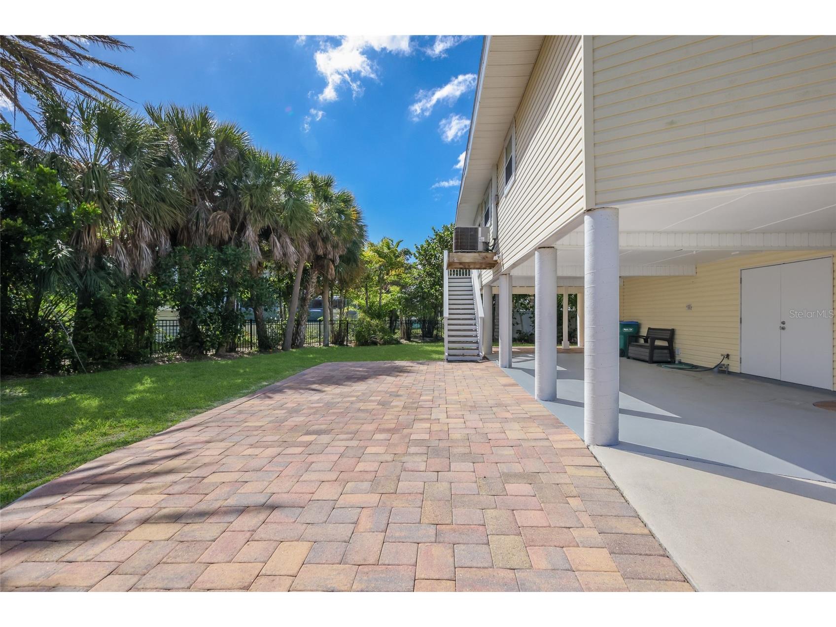 221 85th Street Holmes Beach FL 34217 A4693773 image31
