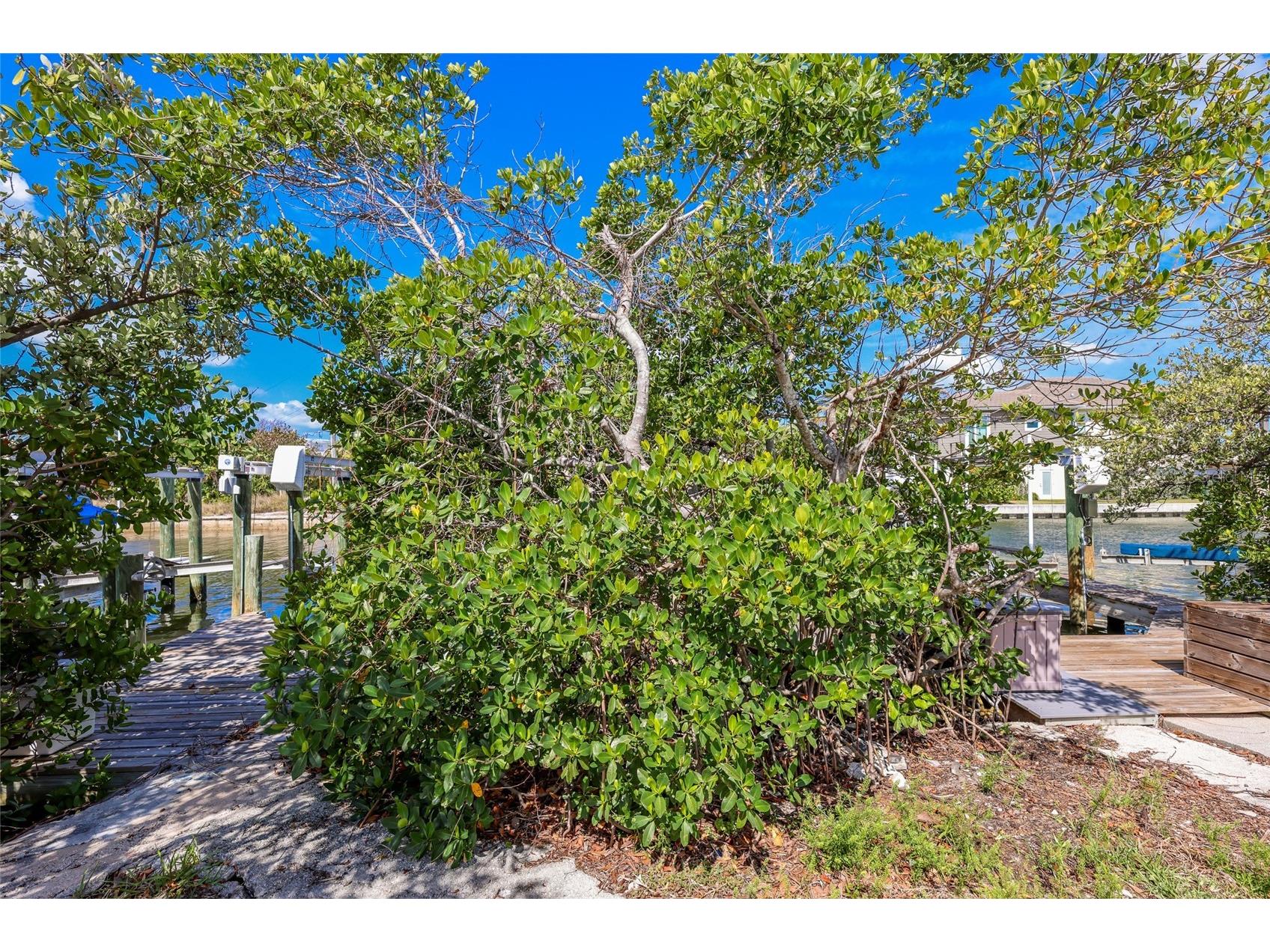 221 85th Street Holmes Beach FL 34217 A4693773 image39