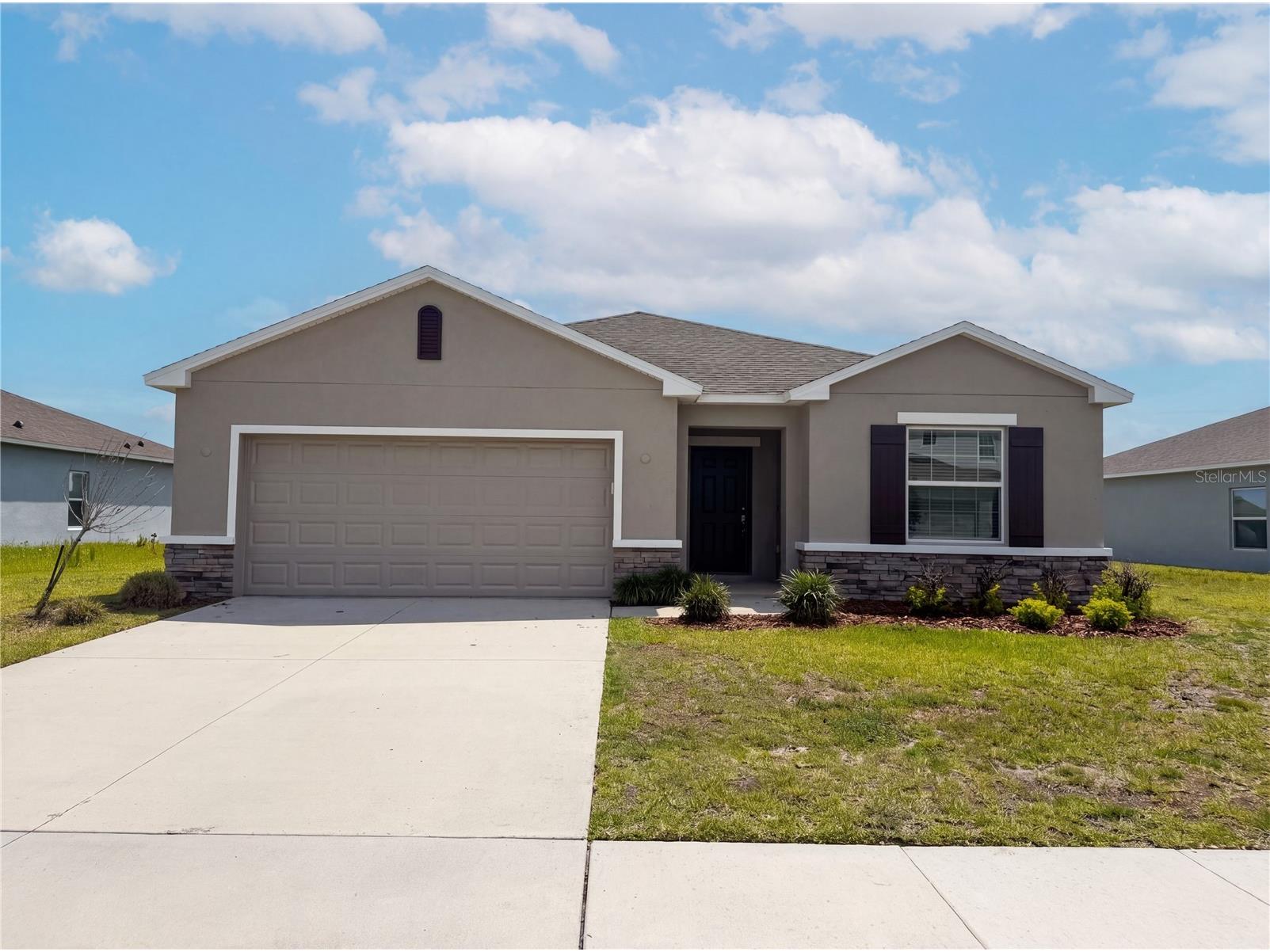 221 Aquamarine Lane Kissimmee FL 34758 O6407284 image1