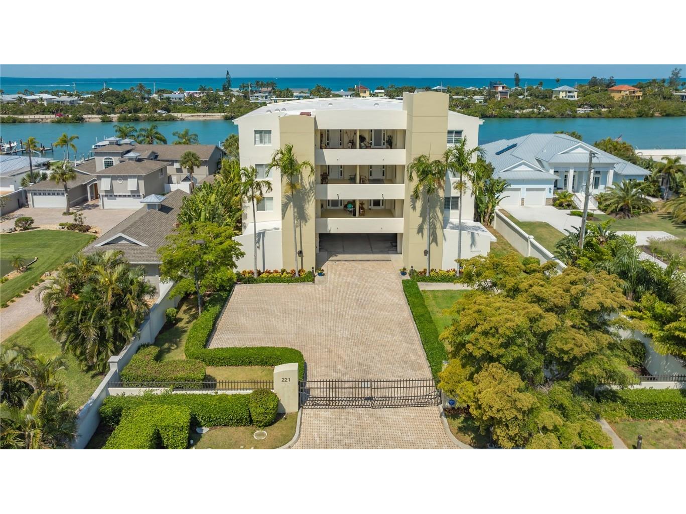 221 Bayshore Road #102 Nokomis FL 34275 A4606066 image1