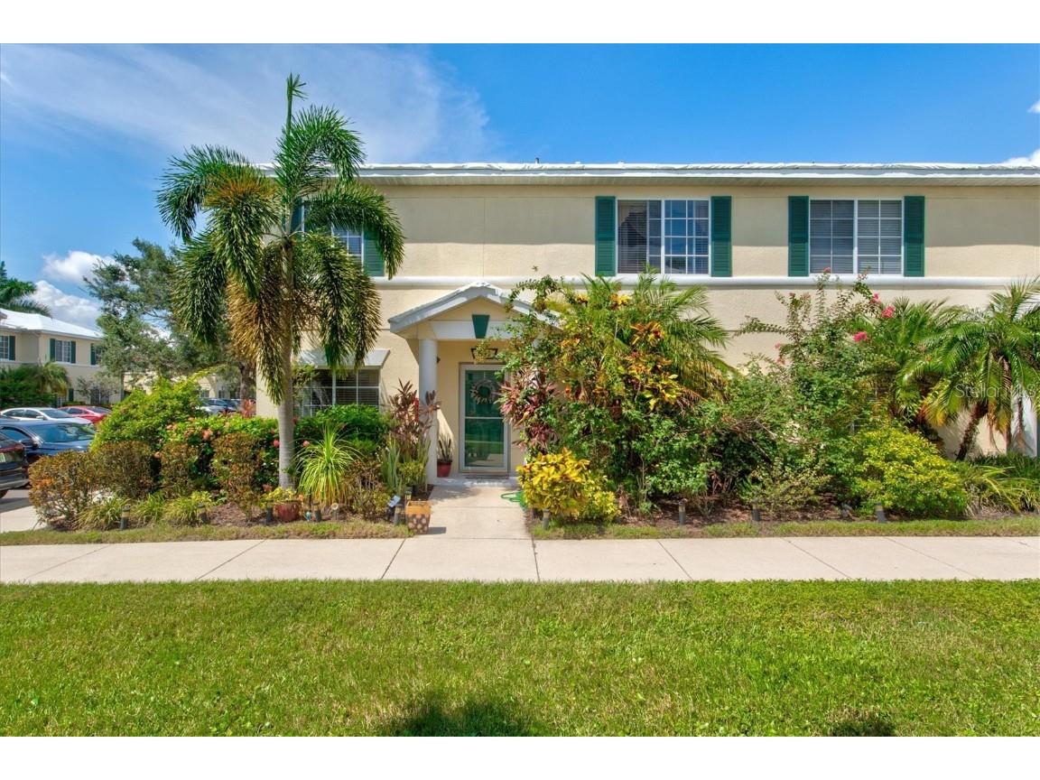 221 Cape Harbour Loop #107 Bradenton FL 34212 A4578793 image1