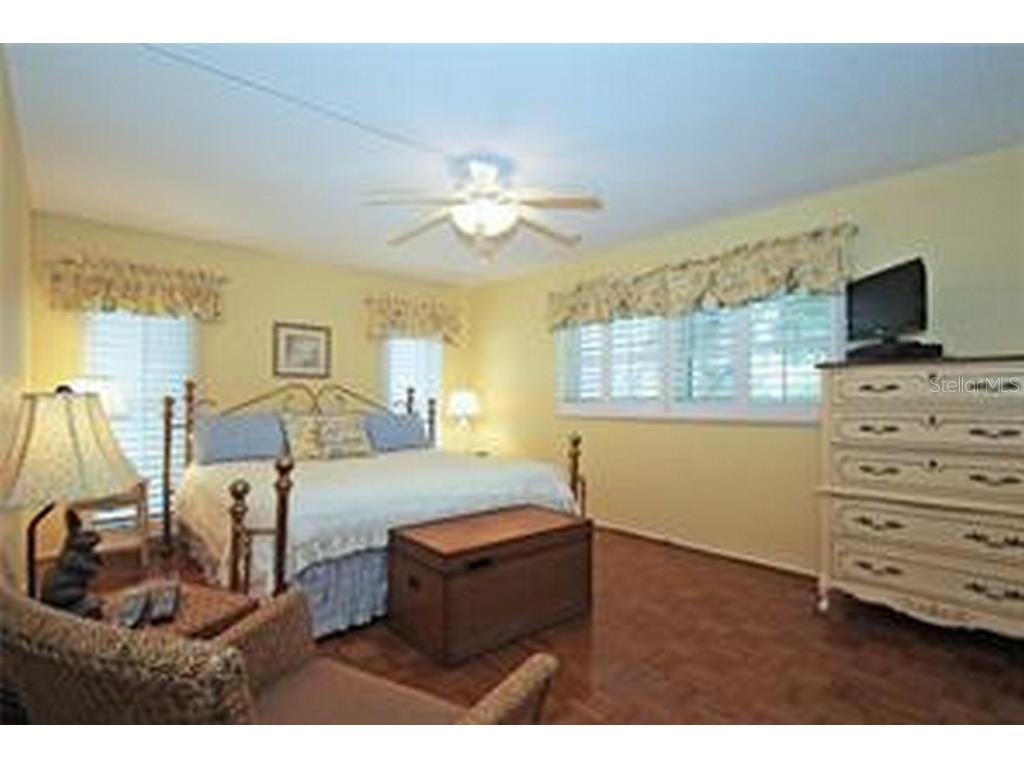 221 Cedarwood Circle #221 Seminole FL 33777 TB8416095 image18