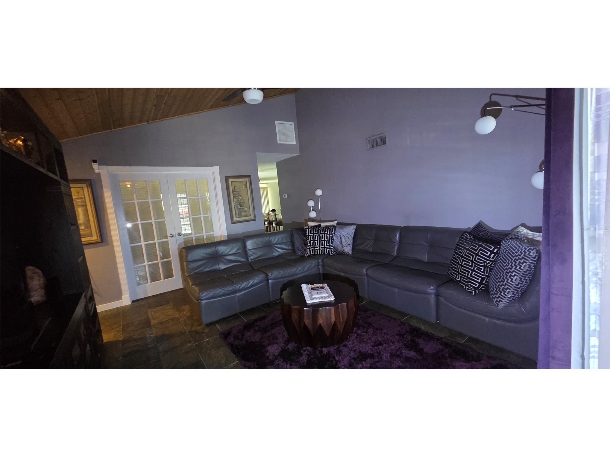 221 Dade Avenue Sarasota FL 34232 A4696280 image8