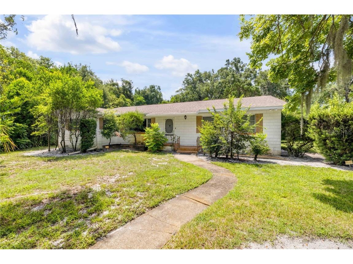 221 Delespine Drive Debary FL 32713 O6331279 image1