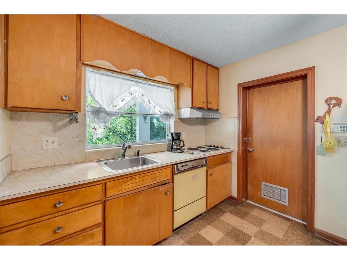 221 Delespine Drive Debary FL 32713 O6331279 image9