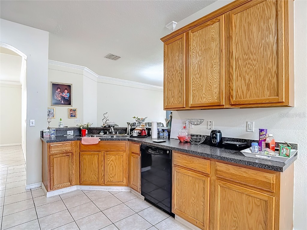 221 Fairmont Drive Spring Hill FL 34609 A4674718 image9
