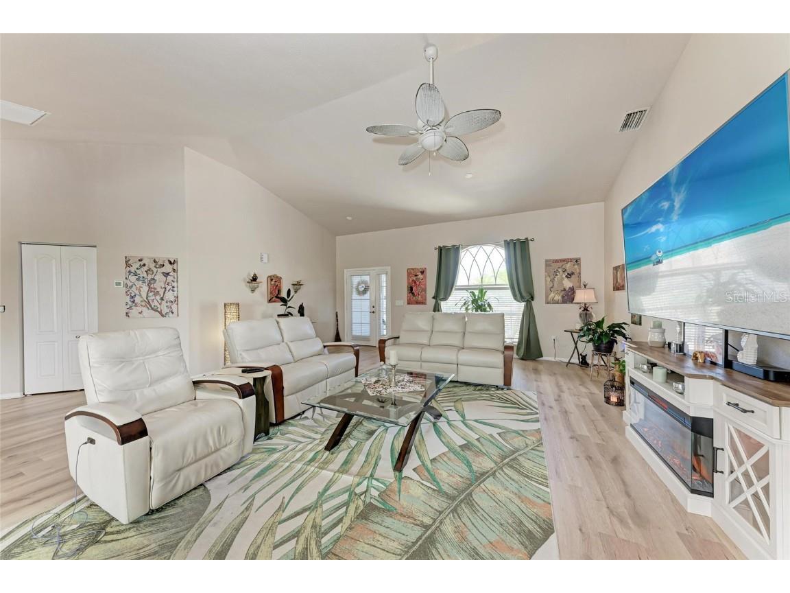 221 Fairway Road Rotonda West FL 33947 A4639923 image10