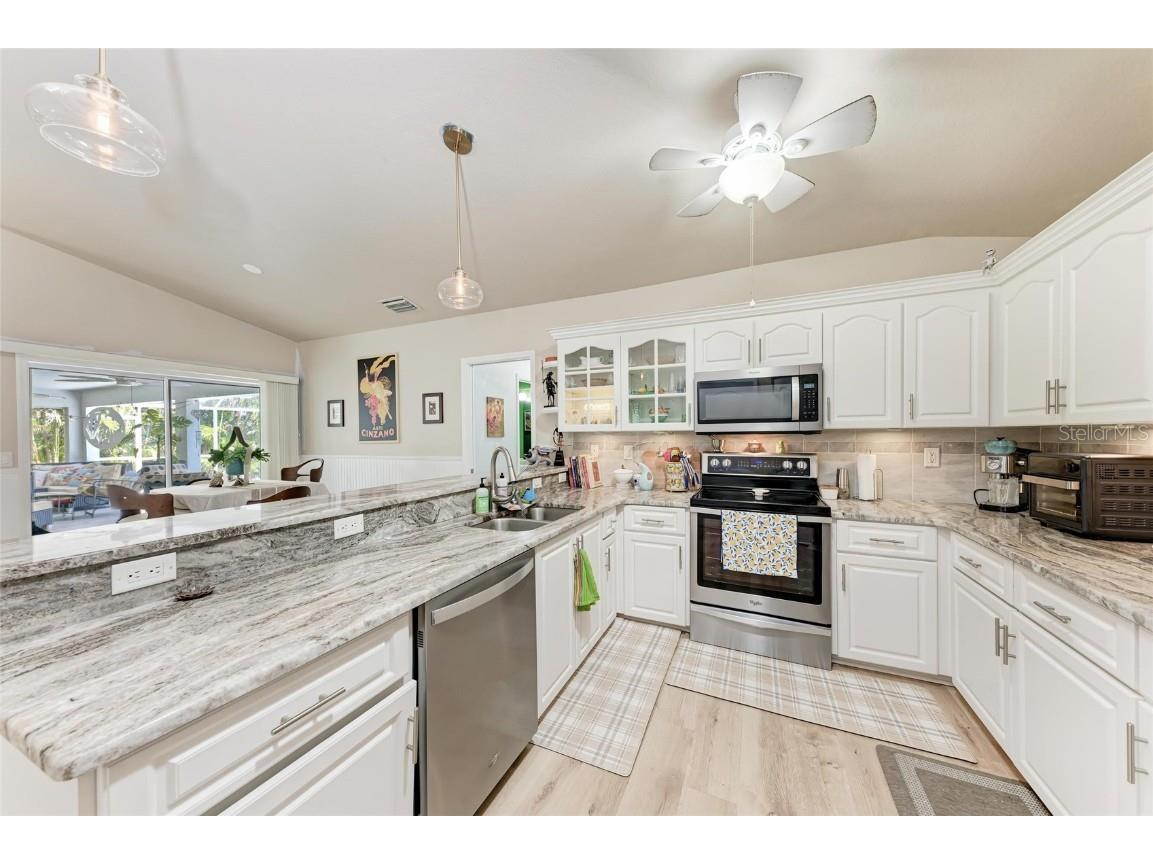 221 Fairway Road Rotonda West FL 33947 A4639923 image13