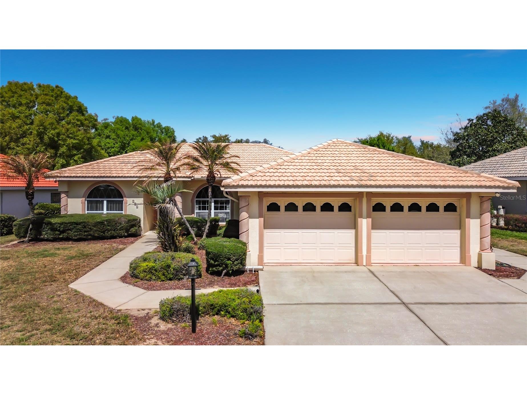 221 Golf Aire Boulevard Winter Haven FL 33884 L4959992 image1