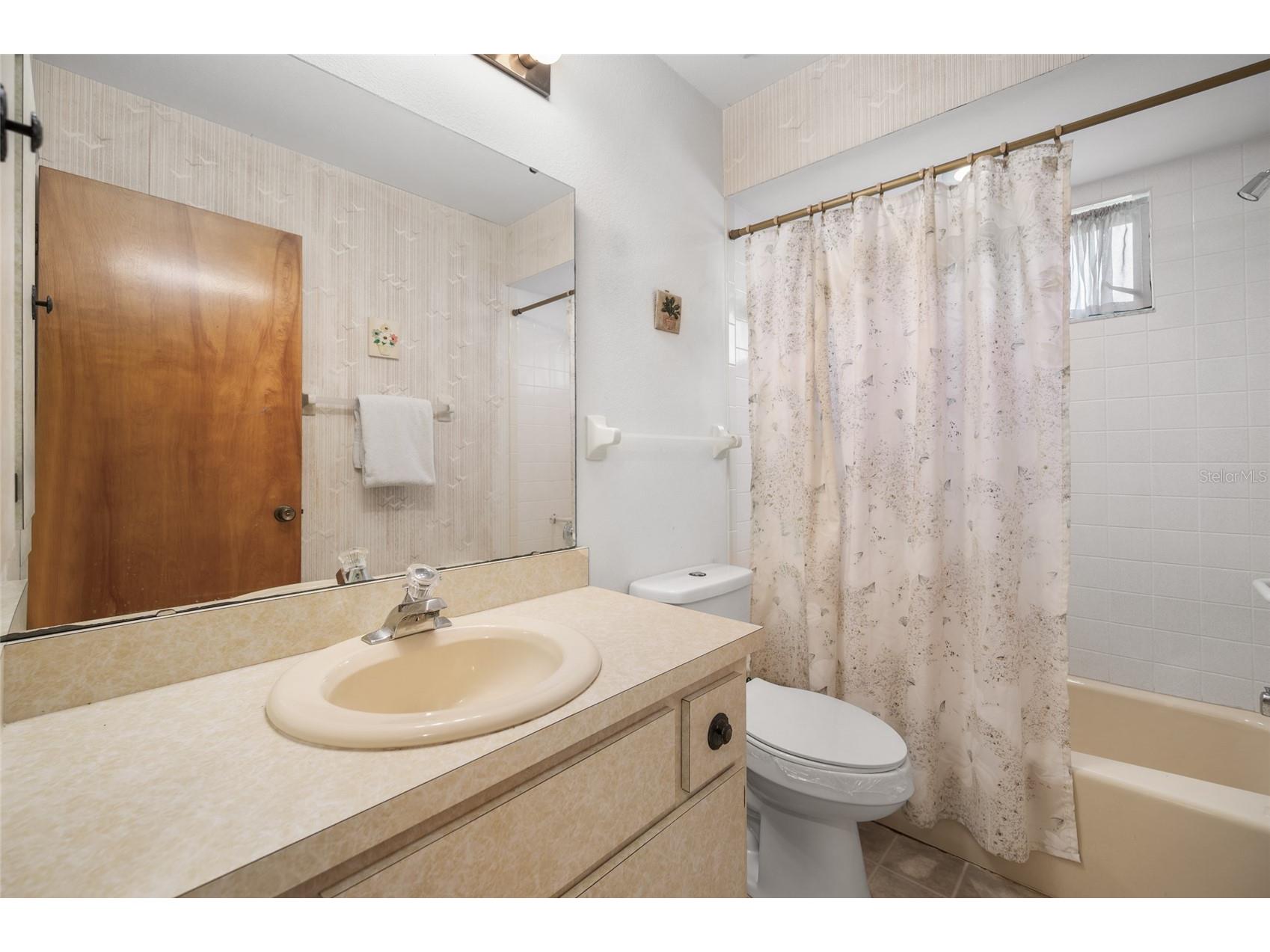 221 High Point Drive #221A Englewood FL 34223 D6147756 image17