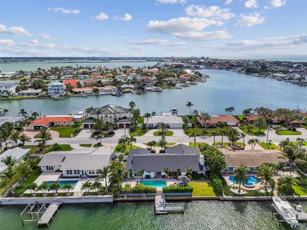 221 Howard Drive Belleair Beach FL 33786 - INTERCOASTAL TB8446537 image96