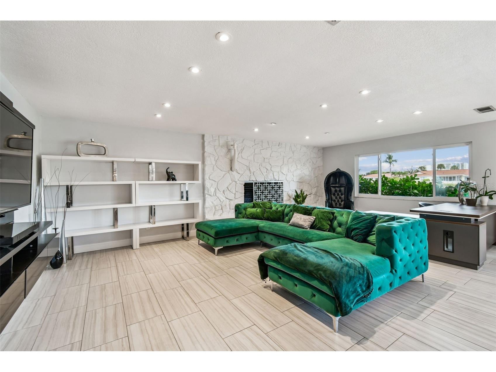 221 Howard Drive Belleair Beach FL 33786 - INTERCOASTAL TB8489096 image42