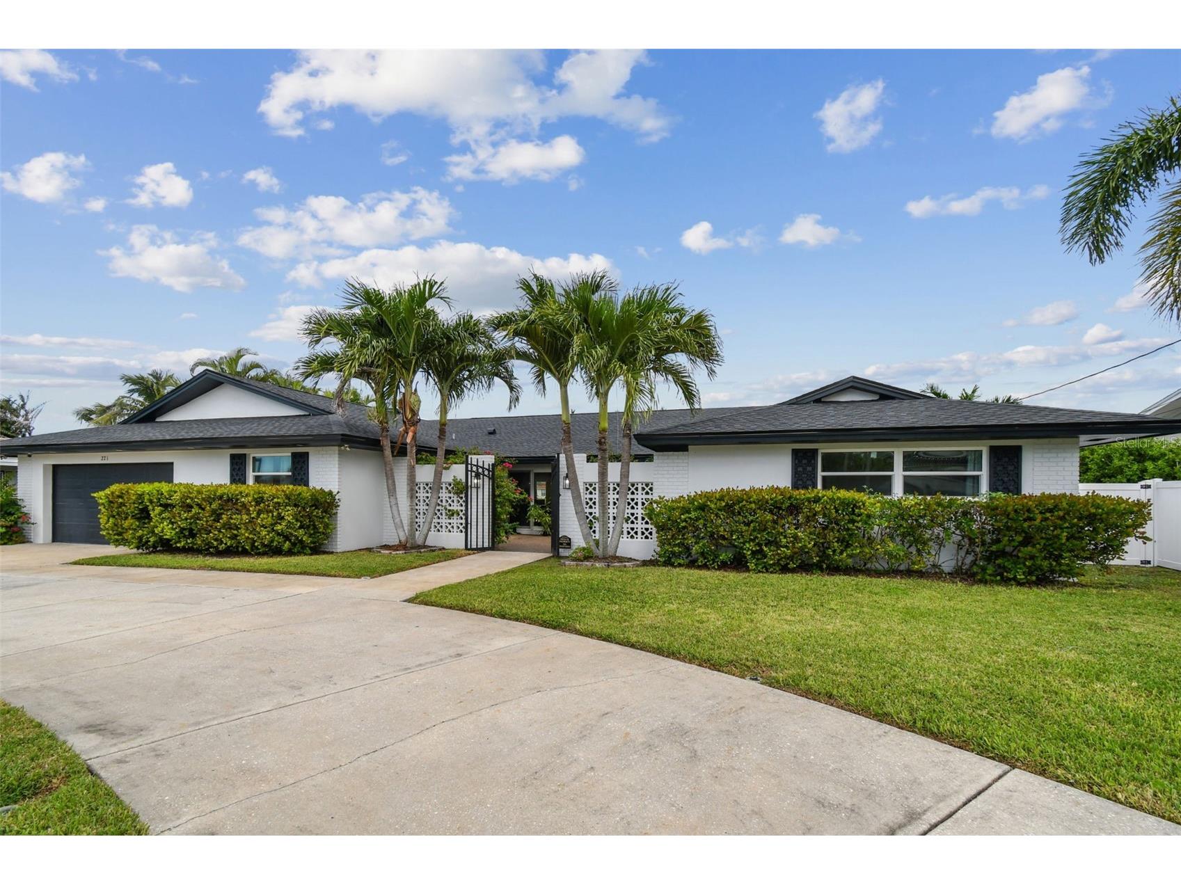 221 Howard Drive Belleair Beach FL 33786 - INTERCOASTAL TB8489096 image5