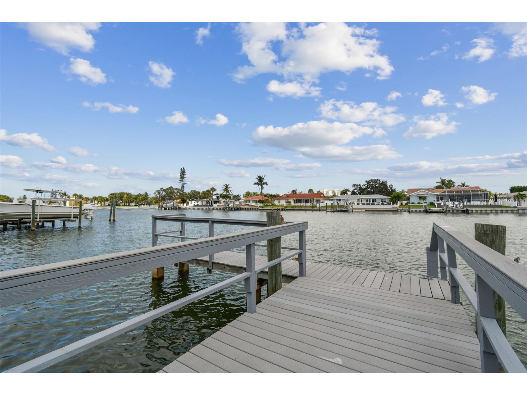 221 Howard Drive Belleair Beach FL 33786 - INTERCOASTAL TB8489096 image91