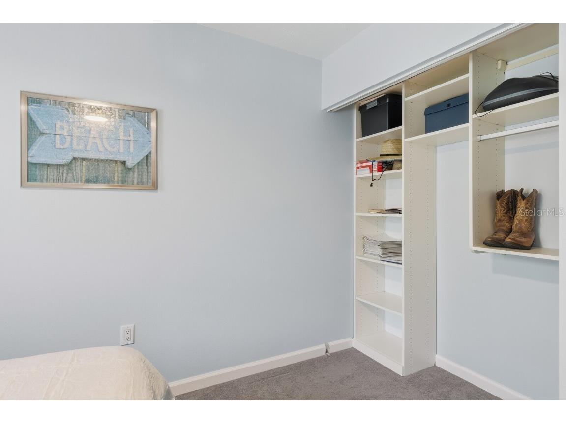 221 Island Circle Sarasota FL 34242 A4668472 image21