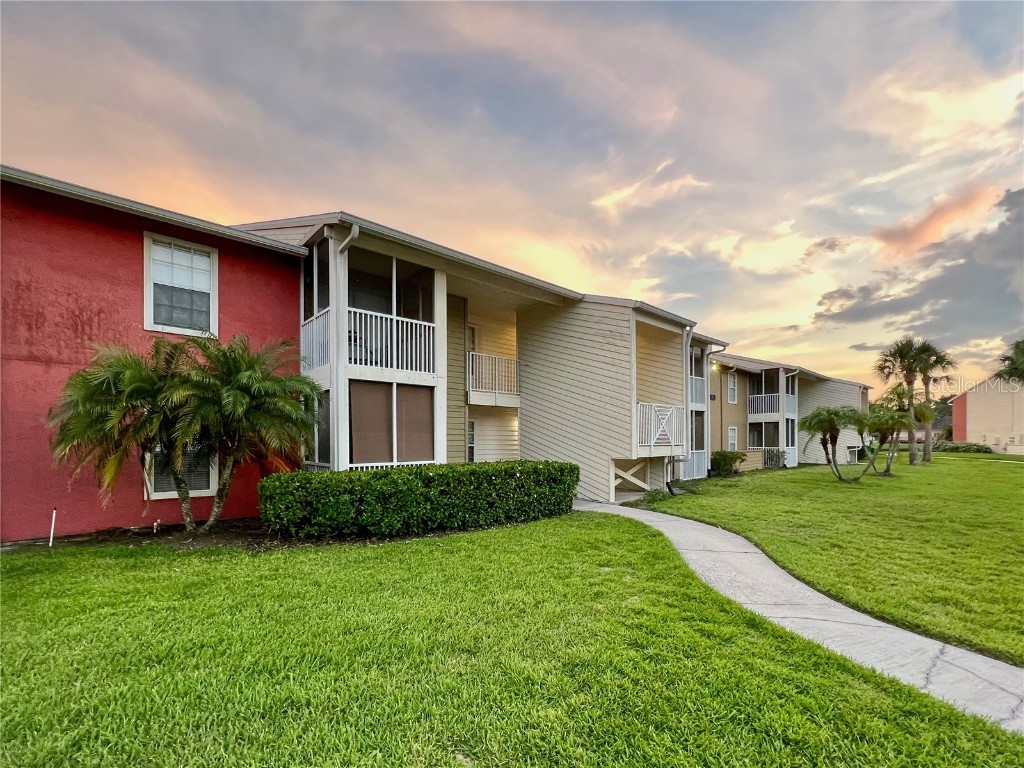 221 Lake Brook Circle #102 Brandon FL 33511 T3456778 image1