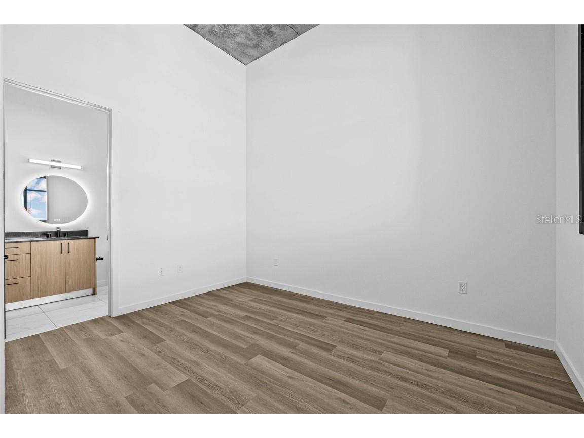 221 Main Street N #PH 1603 Saint Petersburg FL 33716 A4654403 image17