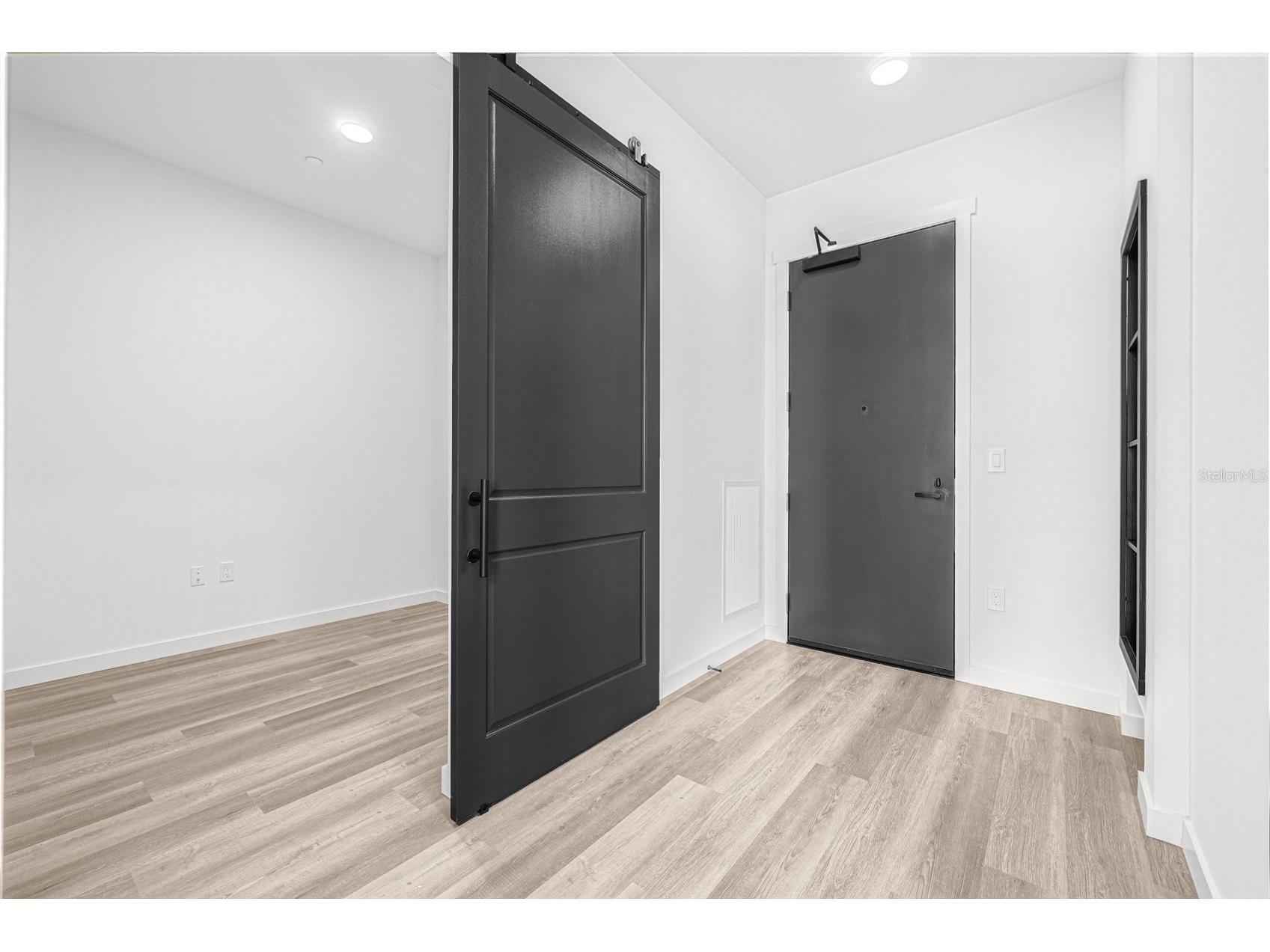 221 Main Street N #PH 1612 Saint Petersburg FL 33716 A4654301 image20