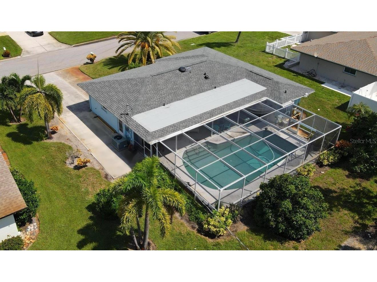 221 Malvern Drive Venice FL 34293 N6134135 image1