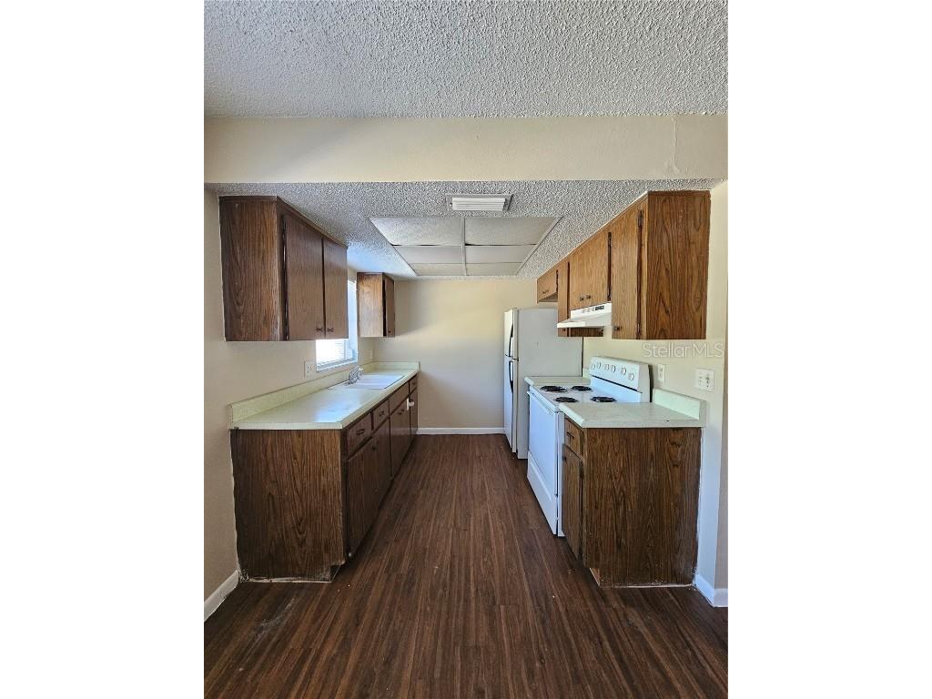 221 NW Jefferson Circle N #20 Saint Petersburg FL 33702 TB8444832 image5