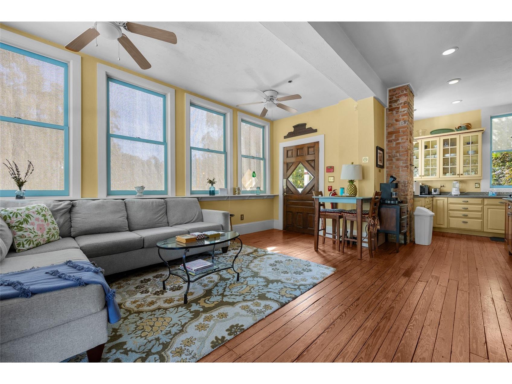 221 SE 7th Street Gainesville FL 32601 GC536429 image15