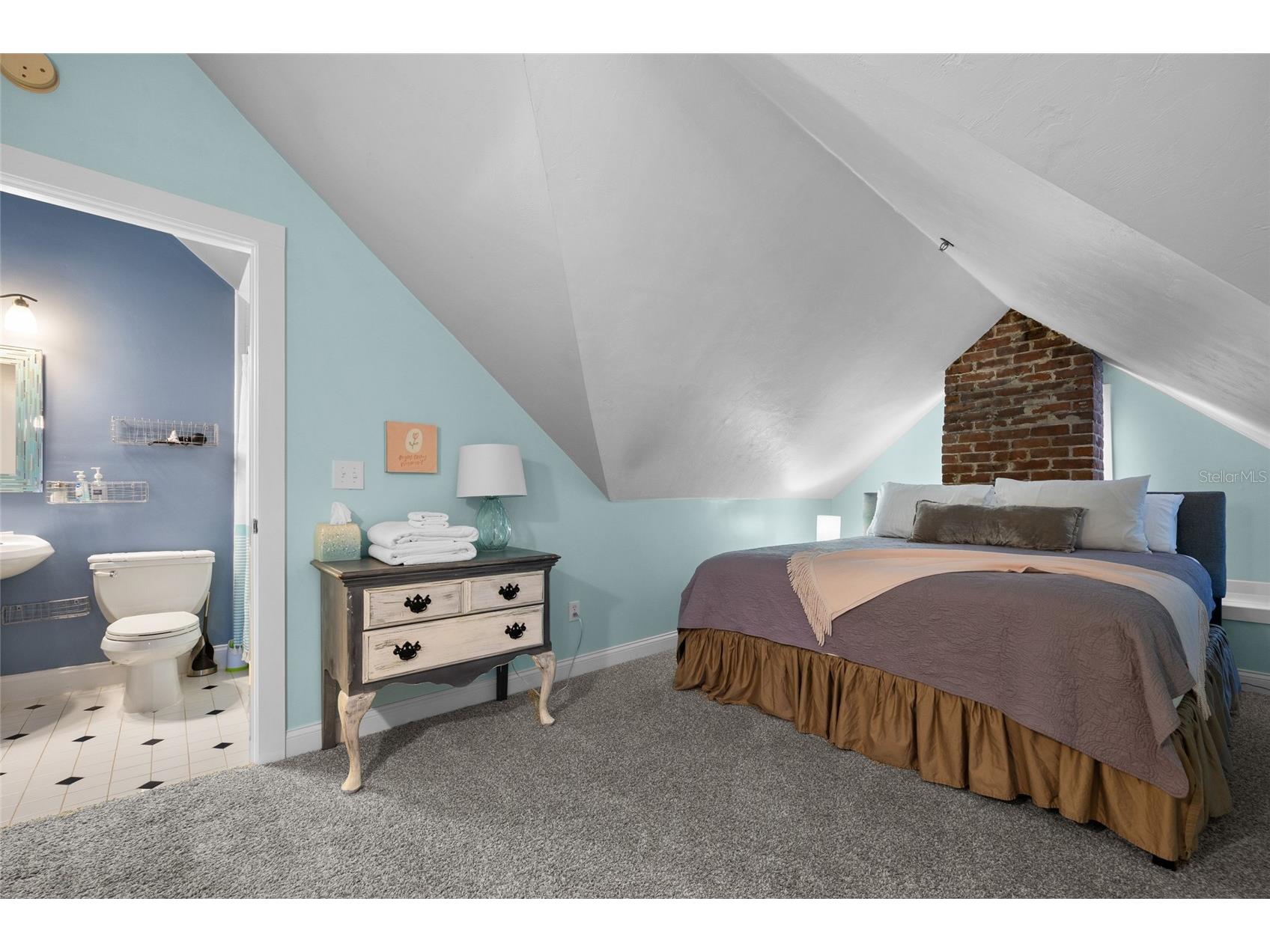 221 SE 7th Street Gainesville FL 32601 GC536429 image22