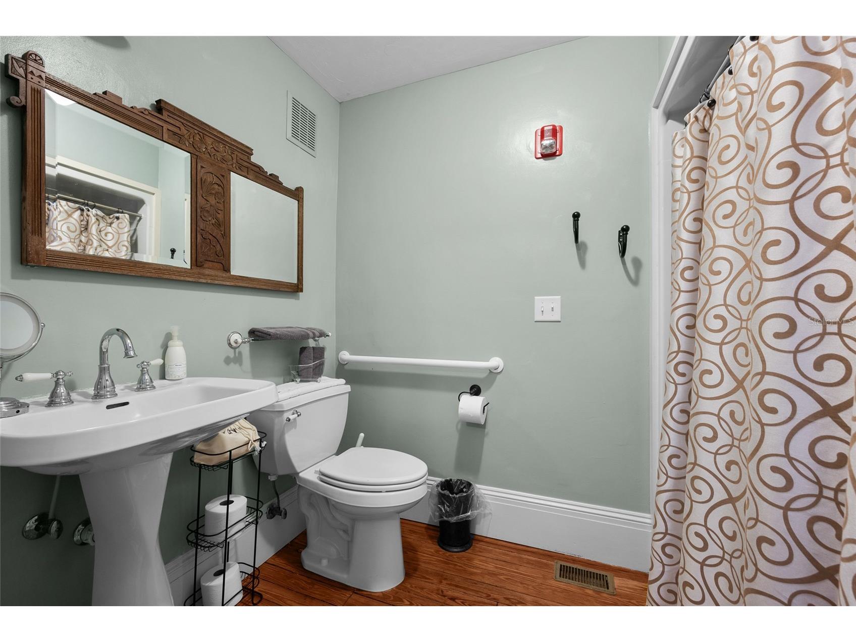 221 SE 7th Street Gainesville FL 32601 GC536429 image31