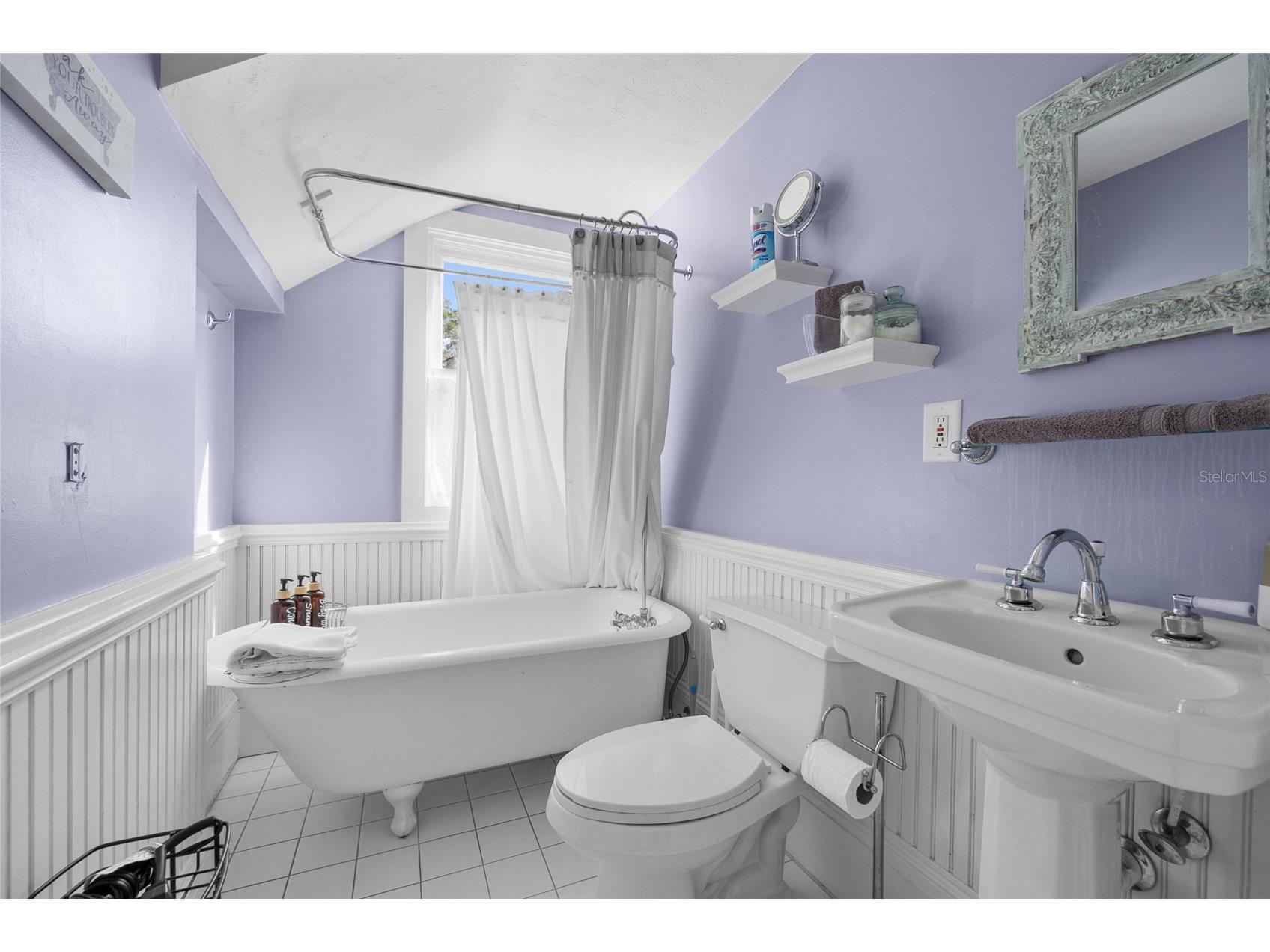 221 SE 7th Street Gainesville FL 32601 GC536429 image43